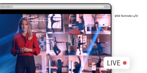 07.Livestream_in_mockup_v2@2x