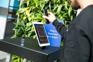 Momice Check-in scan